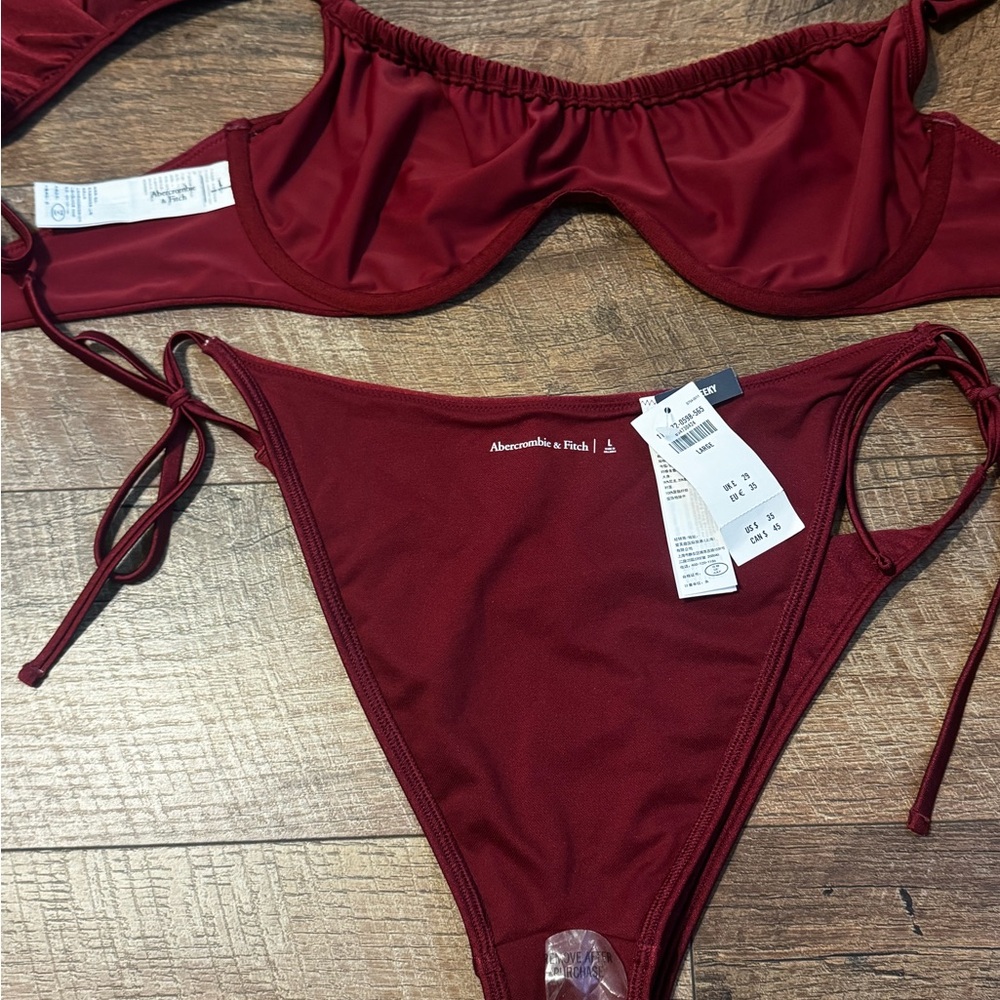Abercrombie Burgundy Ruffle Bikini Set NWT - Picture 3 of 5